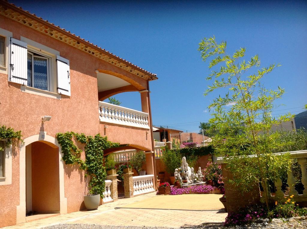 Chambres d'hôtes Les Noisetiers Digne-les-Bains Exterior foto